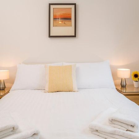 Splendid Apartment Near Vauxhall Tube ロンドン エクステリア 写真